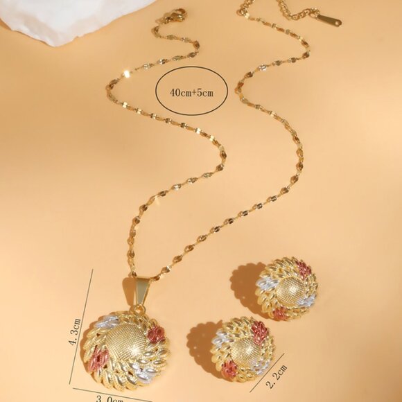 3/$35 Jewelry Set Chain Pendant Necklace Stud Earrings Gold Tone Rhombus Jewelry - Picture 5 of 5